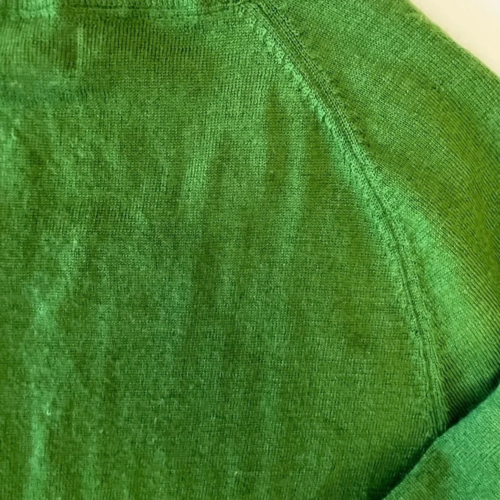 L.L. Bean Women's Vibrant Green Crew Neck Sweater